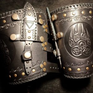 Наруч с ножом 