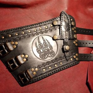 Наруч с ножом 