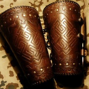 Наруч с ножом 