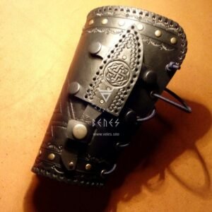 Наруч с ножом 