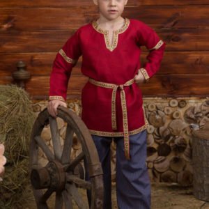 Детская рубаха в русском стиле красная