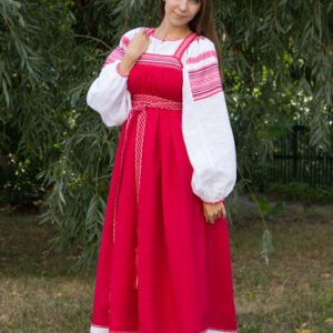 Русский народный костюм красный