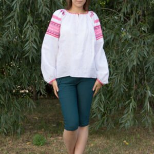 Русский народный костюм красный