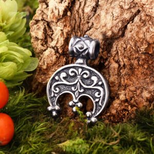 Оберег "Лунница с растительным орнаментом"