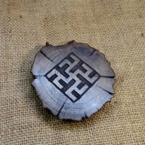 Обереги из дерева для дома