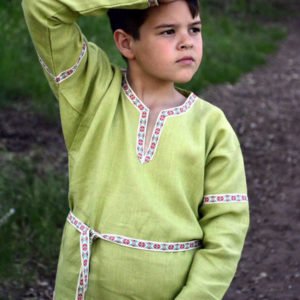 Детская рубаха в русском стиле салатовая