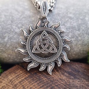 Оберег "Триглав" славянские обереги